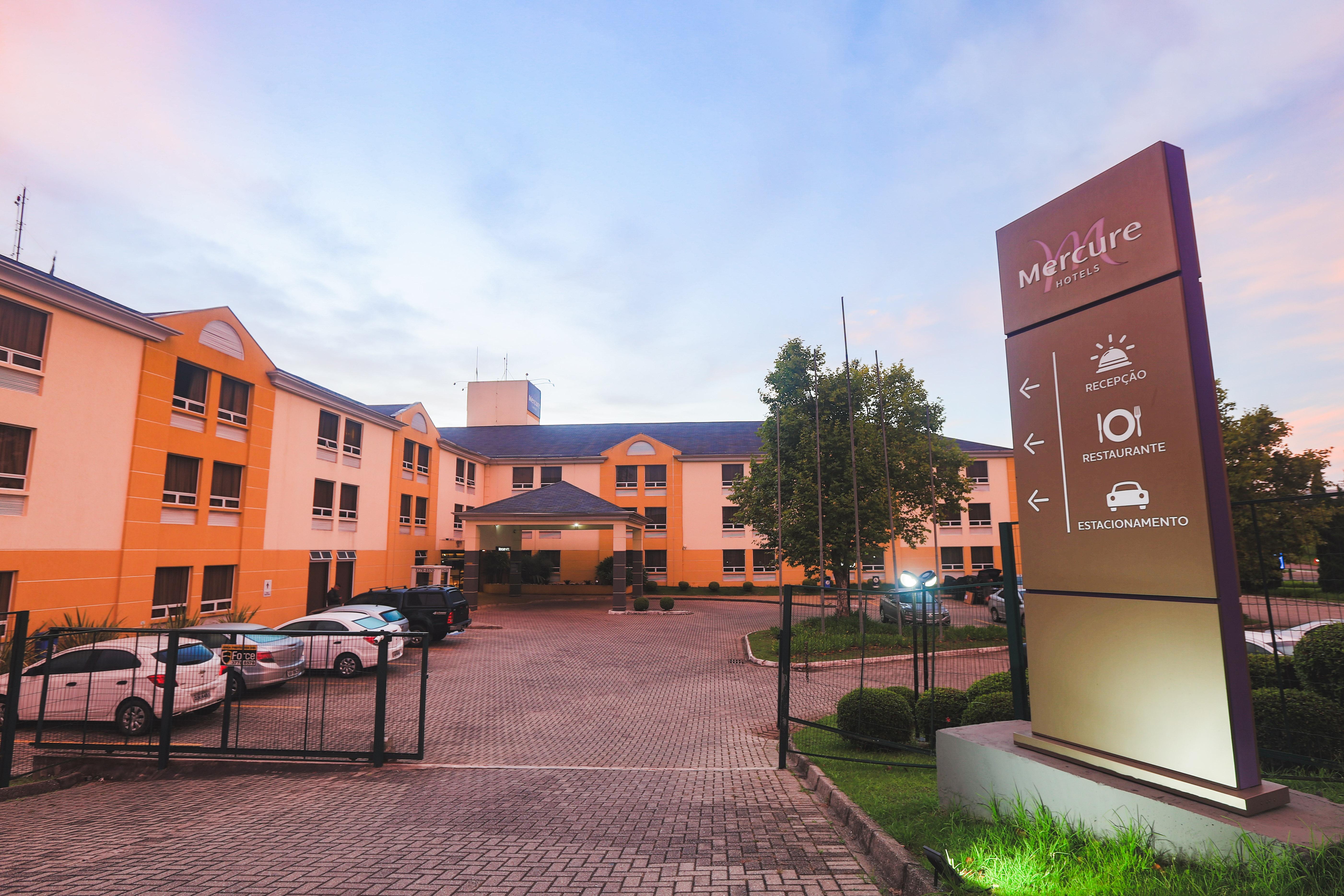 Hotel Cassino Tower Curitiba Aeroporto By Nacional Inn Sao Jose dos Pinhais Exterior photo